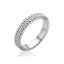 Ga naar het begin van de afbeeldingen-gallerij ZINZI zilveren multi-look ring met speelse structuur en een rij witte zirkonia's als middenbaan ZIR2834C - 58342