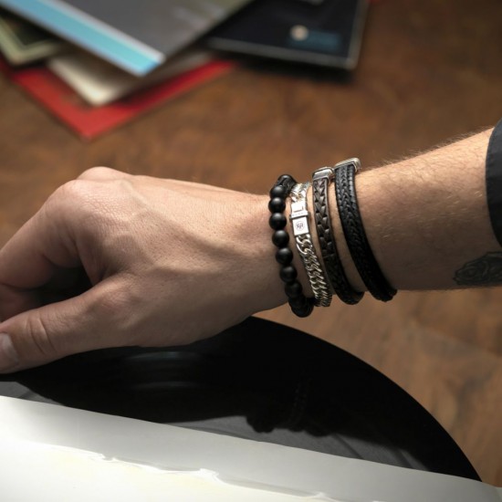 Aardewerk Poging Dempsey Armband - De Single Stranded armband van Rebel and Rose is een handgemaakte  armband met volledig zilveren sluiting. Het donkerbruine leer is 7,5 mm  breed en heeft een opliggend patroon. De binnenkant
